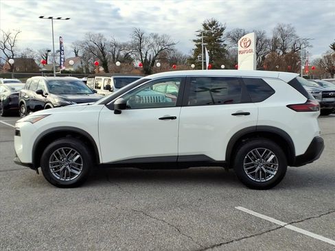 Used 2023 Nissan Rogue S image 8