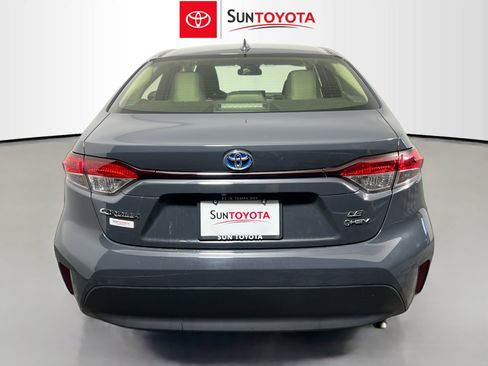 Used 2025 Toyota Corolla LE image 5