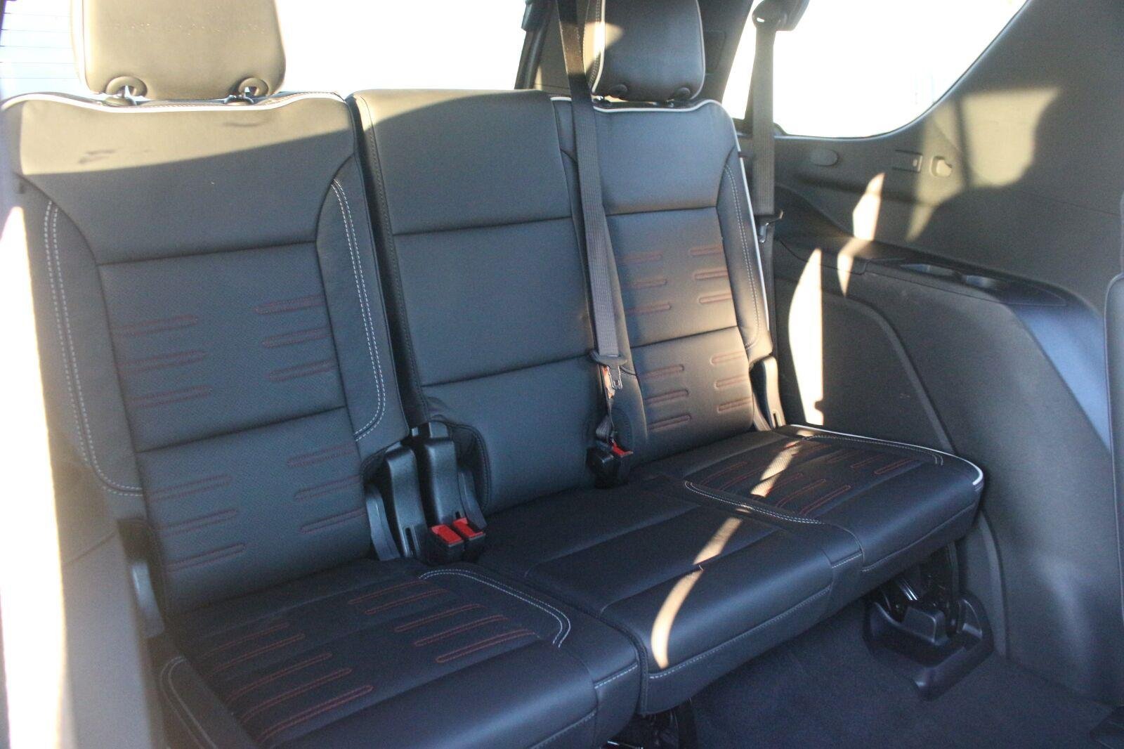 Used 2025 GMC Yukon AT4 Ultimate AWD/4WD image 42