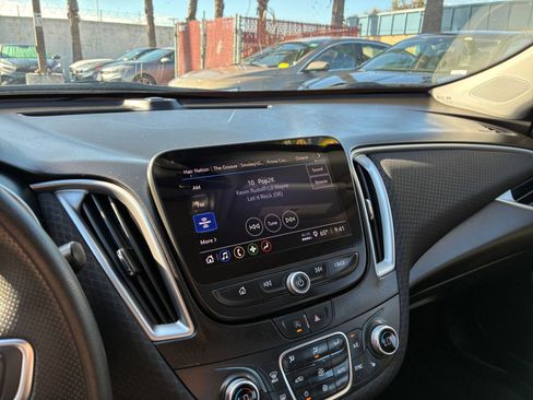 Used 2024 Chevrolet Malibu LT image 20