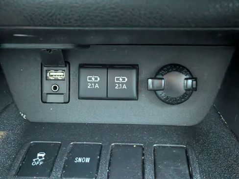 Used 2018 Toyota Highlander Plus image 25