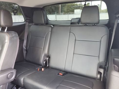 Used 2019 Chevrolet Traverse Premier w/ Redline Edition FWD image 9