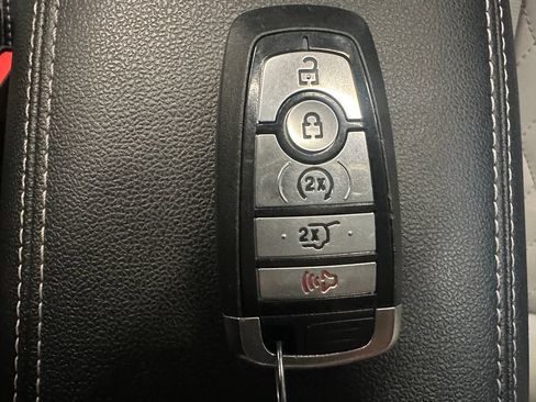Used 2023 Ford Escape Platinum w/ Premium Technology Package AWD/4WD image 15