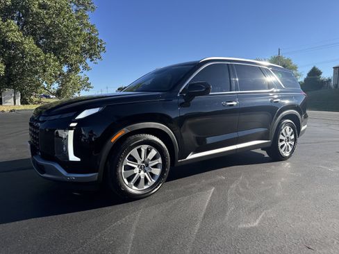 Used 2023 Hyundai Palisade SEL AWD/4WD image 2