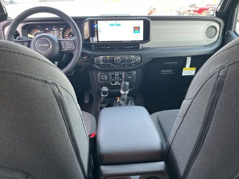 New 2026 Jeep Gladiator Sport AWD/4WD image 14