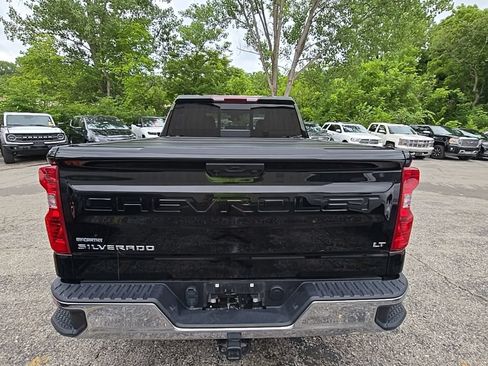 Used 2024 Chevrolet Silverado 1500 LT w/ Leather Package AWD/4WD image 7