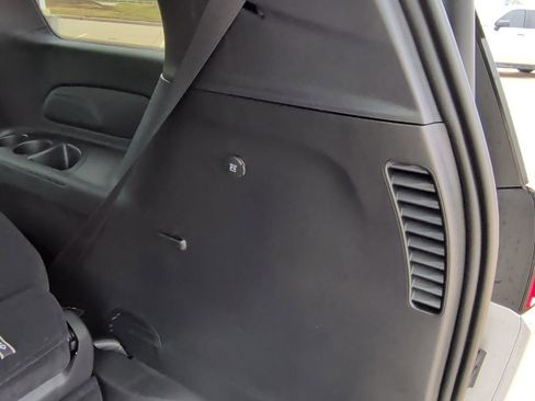 New 2026 Chrysler Pacifica Select image 45