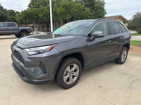 Used 2024 Toyota RAV4 XLE AWD/4WD image 1