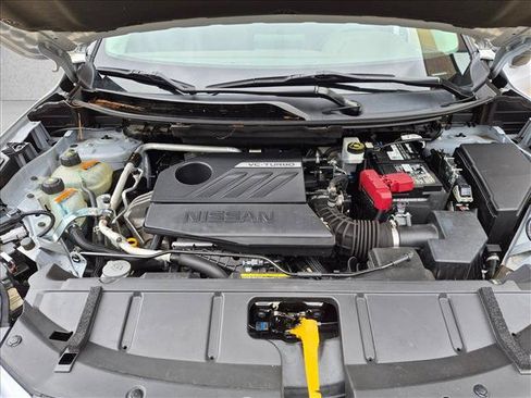 Used 2023 Nissan Rogue SV FWD image 22