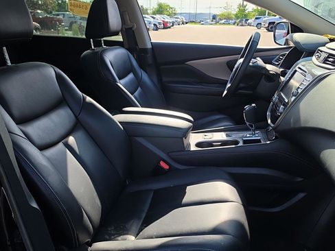 Used 2024 Nissan Murano SV AWD/4WD image 12