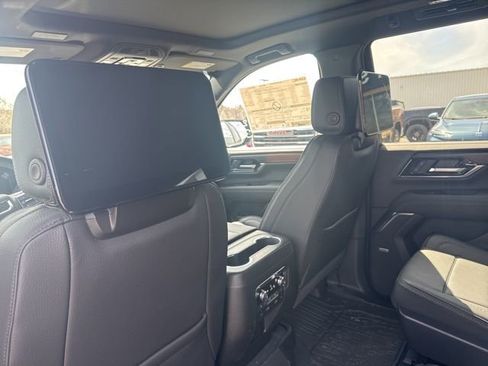 New 2026 GMC Yukon Denali AWD/4WD image 15