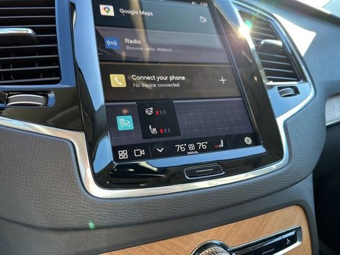 Certified 2025 Volvo XC90 B6 Plus image 31