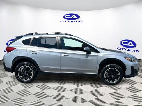 Used 2021 Subaru Crosstrek 2.0i Premium w/ Moonroof Package AWD/4WD image 2