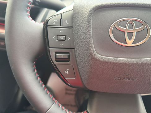 New 2026 Toyota Prius Plug-In Hybrid FWD image 16