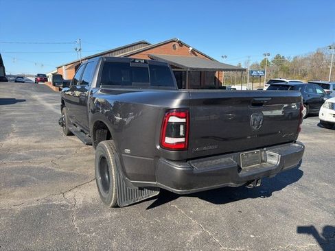 Used 2024 RAM 3500 Laramie w/ Night Edition image 13