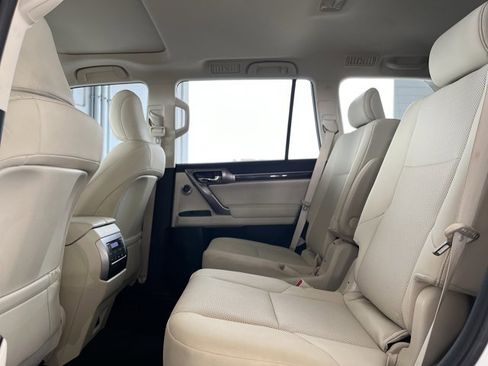 Certified 2022 Lexus GX 460 Premium AWD/4WD image 11