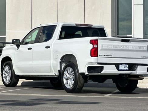 Used 2021 Chevrolet Silverado 1500 Custom image 5