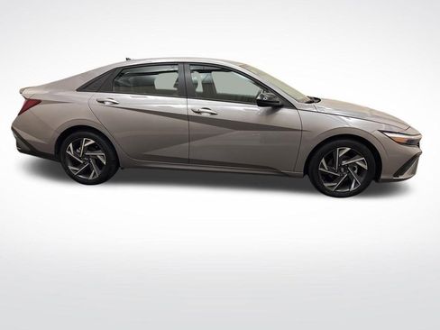 New 2025 Hyundai Elantra Sport image 4