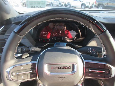 New 2026 GMC Acadia Denali w/ Super Cruise Package AWD/4WD image 21