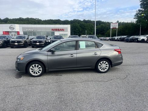 Used 2019 Nissan Sentra SV FWD image 4
