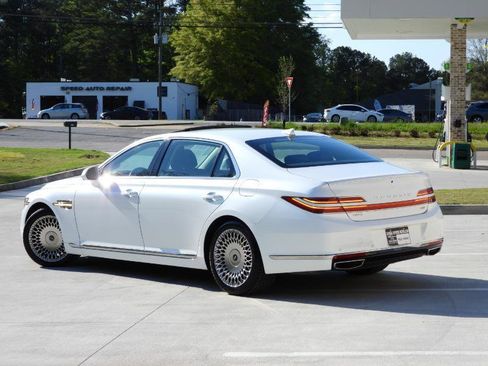 Used 2020 Genesis G90 3.3T Premium image 17