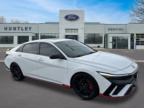Used 2025 Hyundai Elantra N image 3