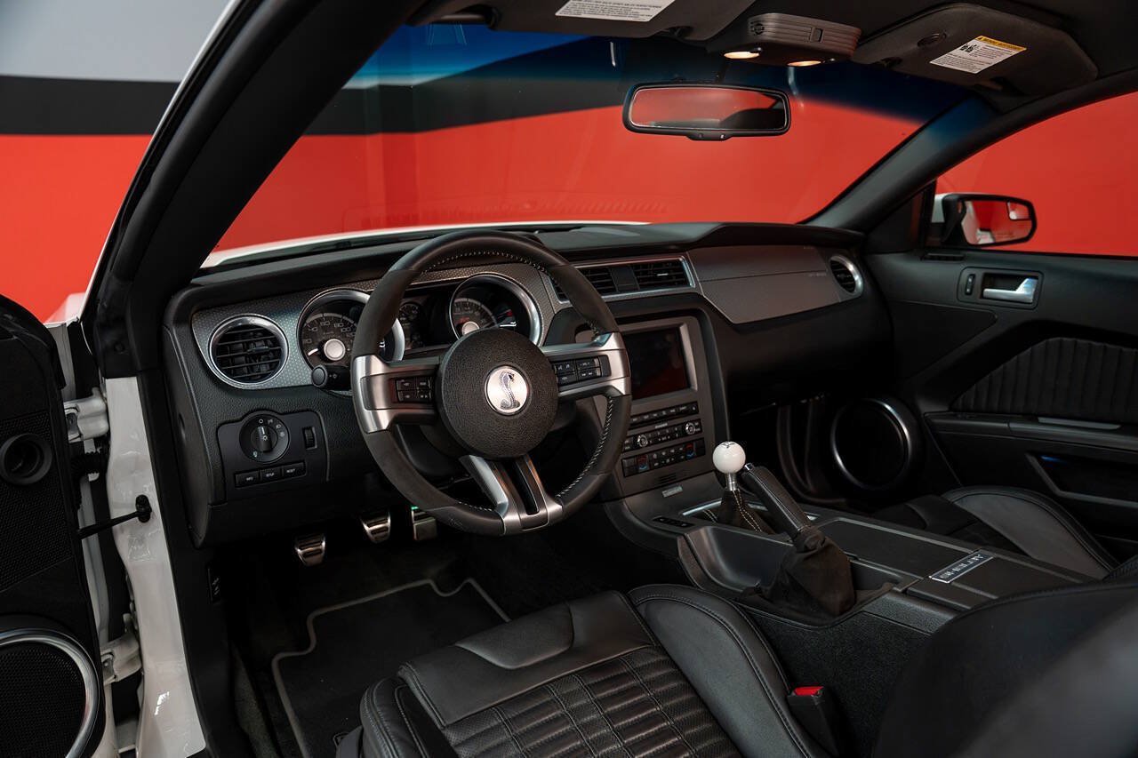 Used 2012 Ford Mustang Shelby GT500 w/ Electronics Pkg RWD image 45