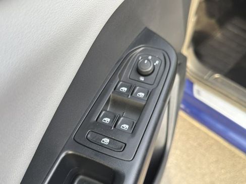 Used 2023 Volkswagen Taos SE AWD/4WD image 22