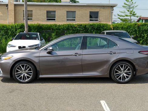 Used 2023 Toyota Camry XLE w/ Navigation Package AWD/4WD image 4