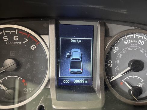 Used 2023 Toyota Tacoma SR5 image 12