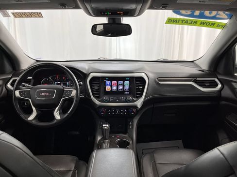 Used 2019 GMC Acadia SLT w/ LPO, Black Accent Package AWD/4WD image 14