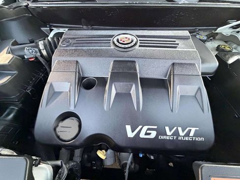 Used 2014 Cadillac SRX Luxury w/ Driver Awareness Package image 34