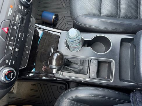 Used 2017 Kia Sorento EX w/ EX V6 Premium Package image 19