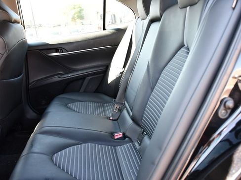 Used 2023 Toyota Camry SE w/ Cold Weather Package FWD image 15