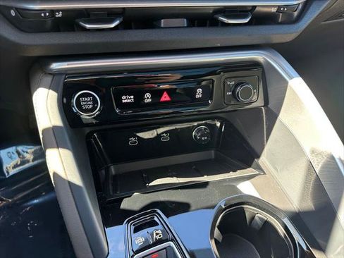 Certified 2025 Audi Q5 Premium w/ Convenience Package AWD/4WD image 20