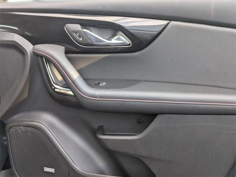 Used 2025 Chevrolet Blazer RS image 32