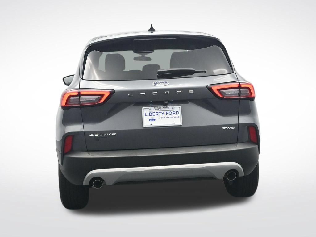 Used 2025 Ford Escape Active AWD/4WD image 9