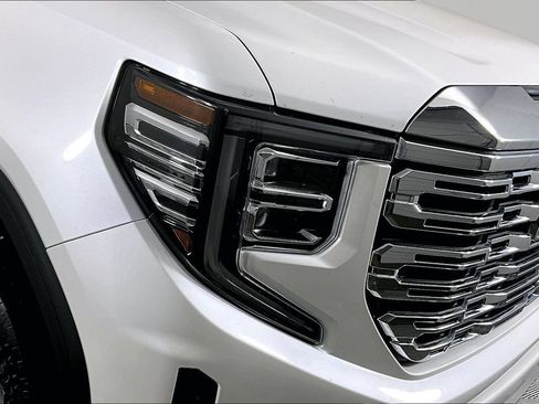 Used 2022 GMC Sierra 1500 Denali w/ Technology Package AWD/4WD image 29