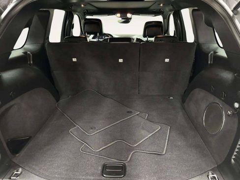 Used 2019 Jeep Grand Cherokee High Altitude AWD/4WD image 6