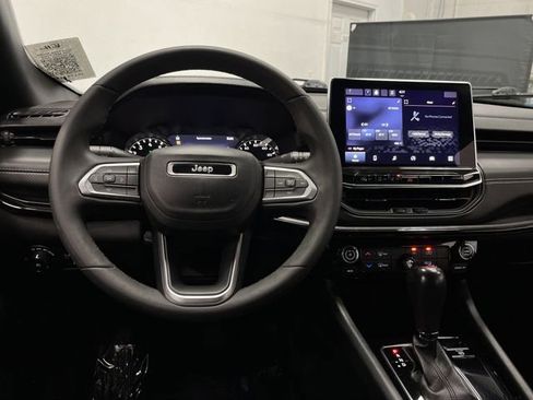 Used 2022 Jeep Compass Altitude image 5