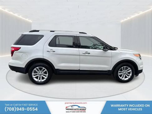 Used 2015 Ford Explorer XLT w/ Equipment Group 201A FWD image 8