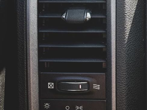Used 2014 RAM 1500 Express AWD/4WD image 6
