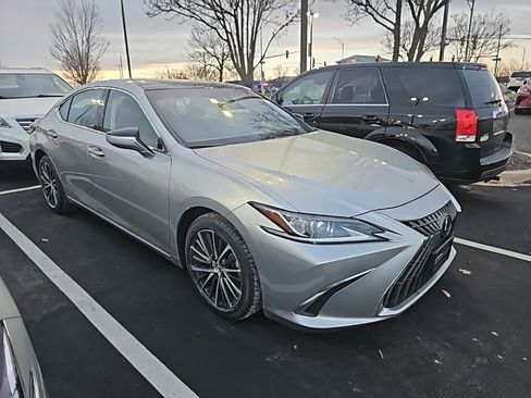 Certified 2023 Lexus ES 350 w/ Premium Package image 2