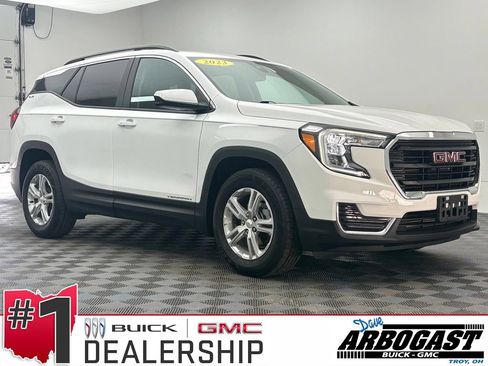 Used 2023 GMC Terrain SLE w/ Driver Convenience Package FWD image 1