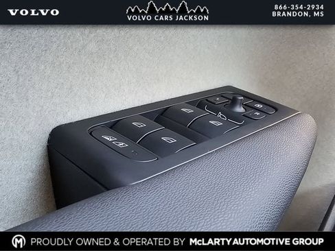 New 2026 Volvo XC40 B5 Ultra w/ Protection Package Premier AWD/4WD image 16