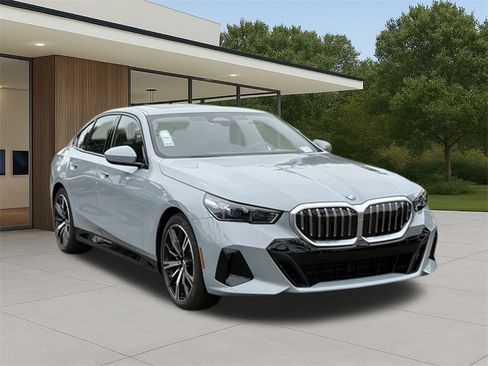 New 2026 BMW 530i w/ M Sport Package image 6