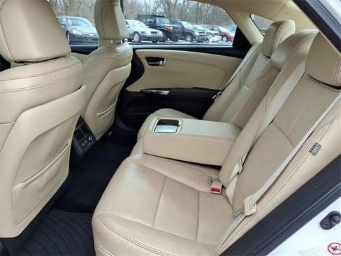 Used 2013 Toyota Avalon Limited image 9