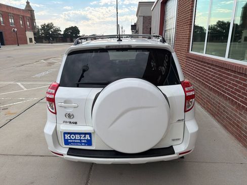 Used 2012 Toyota RAV4 4WD w/ Upgrade Value Pkg image 6
