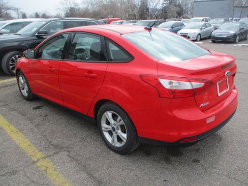 Used 2014 Ford Focus SE image 4