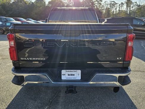 Used 2025 Chevrolet Silverado 3500 LT w/ Convenience Package image 10